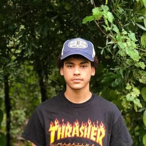 Meet your Posher, Cesar